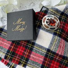 Lade das Bild in den Galerie-Viewer, Antique Victorian Scottish Agate &amp; Citrine Engraved Silver Brooch. Classic Scottish Silver Oval Golden Citrine Cairngorm Brooch/Lapel Pin
