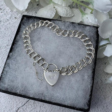 Carica l&#39;immagine nel visualizzatore di Gallery, Vintage Georg Jensen Silver Curb Chain Bracelet With Heart Padlock Clasp, Dated 1970. Victorian Style Sterling Silver Sweetheart Bracelet
