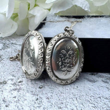 Charger l&#39;image dans la galerie, Antique Victorian Engraved Forget-Me-Not Sterling Silver Locket Pendant Necklace. Medium Oval Puffy 2-Sided Locket &amp; Curb Chain
