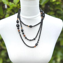 Carica l&#39;immagine nel visualizzatore di Gallery, Antique Art Deco French Jet Flapper Necklace, 63&quot;/160cm Long
