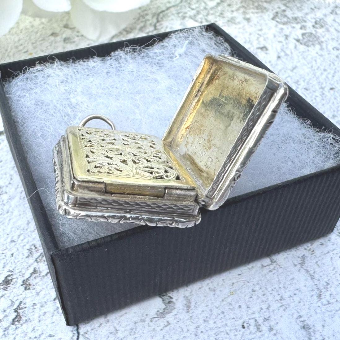 Superb Antique Georgian Sterling Silver Vinaigrette Pendant, John Bettridge Dated 1823. Alternative Antique Silver Keepsake Locket Pendant
