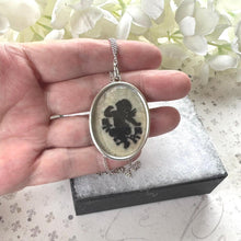 Carica l&#39;immagine nel visualizzatore di Gallery, Antique Austrian Silver Victorian Cross Stitch Cherub Pendant Necklace
