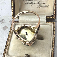 Cargar imagen en el visor de la galería, Art Deco 14ct Gold Jade Cabochon Ring. Deep Emerald Green 12ct Jade Cabochon Statement Ring. Ornate Antique Chinese Export Ring Size R/8.5
