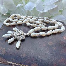 Cargar imagen en el visor de la galería, Antique Georgian Baroque Pearl &amp; Diamond Pendant Necklace. Old Rose Cut Diamond, Dog Tooth River Pearl Fan Lavalier Pendant Necklace, c1760
