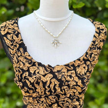 Cargar imagen en el visor de la galería, Antique Georgian Baroque Pearl &amp; Diamond Pendant Necklace. Old Rose Cut Diamond, Dog Tooth River Pearl Fan Lavalier Pendant Necklace, c1760
