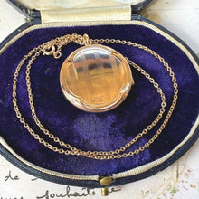 Cargar imagen en el visor de la galería, Antique Edwardian 9ct Gold Art Nouveau Locket Necklace, Chester 1912. Large Yellow Gold Quatrefoil Circle Locket Pendant On Original Chain

