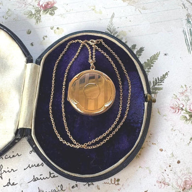 Antique Edwardian 9ct Gold Art Nouveau Locket Necklace, Chester 1912. Large Yellow Gold Quatrefoil Circle Locket Pendant On Original Chain