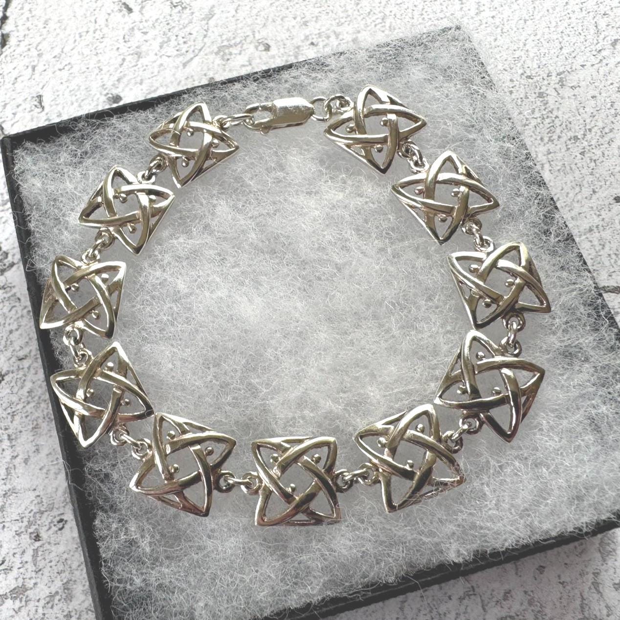 Vintage Sterling Silver Celtic Shield Knot Bracelet. Celtic Infinity Eternity Amulet Bracelet. Solid Silver Fancy Link Panel Bracelet