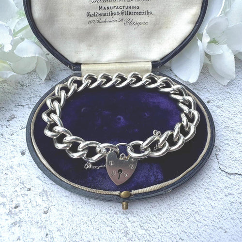 Vintage Chunky Sterling Silver Chain Bracelet & Love Heart Padlock Clasp. Heavy Classic Curb Chain Bracelet: Manshaw London 1977, 52 Grams