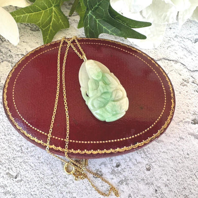 Vintage Carved Jade Guanyin Gold Pendant Necklace. Apple Green Moss-In-Snow Jadeite Chinese Goddess Pendant & Chain