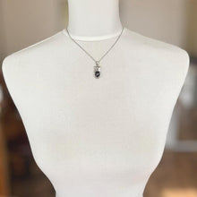 Load image into Gallery viewer, Victorian Sterling Silver Agate Pendant Necklace: Antique Scottish Pebble Jewellery
