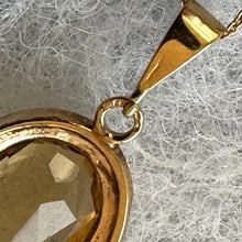 Cargar imagen en el visor de la galería, Vintage 9ct Gold Citrine Pendant Necklace: Golden Yellow Solitaire, 1980s

