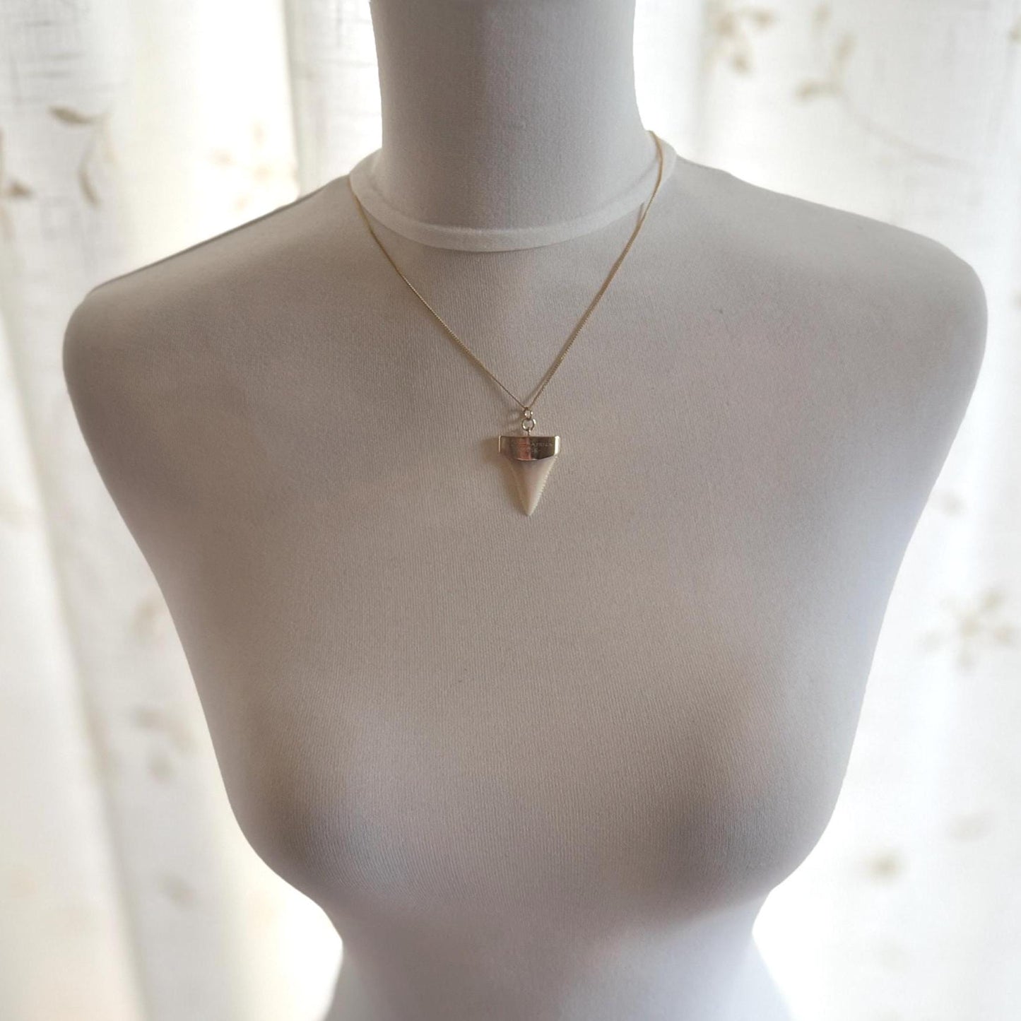 Antique 9ct Gold Shark Tooth Pendant, Great White, South Africa 1919: Optional Gold Chain