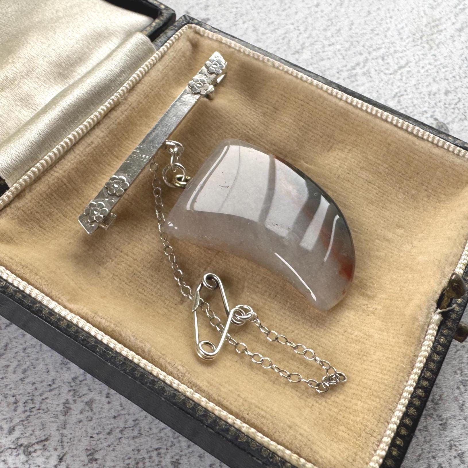 Victorian Carved Scottish Agate Claw Pendant Drop Brooch: Antique Scottish Pebble Sterling Silver Jewellery