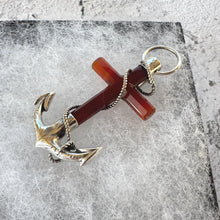 Charger l'image dans la galerie, Victorian Scottish Banded Agate Cross &amp; Fouled Anchor Silver Brooch
