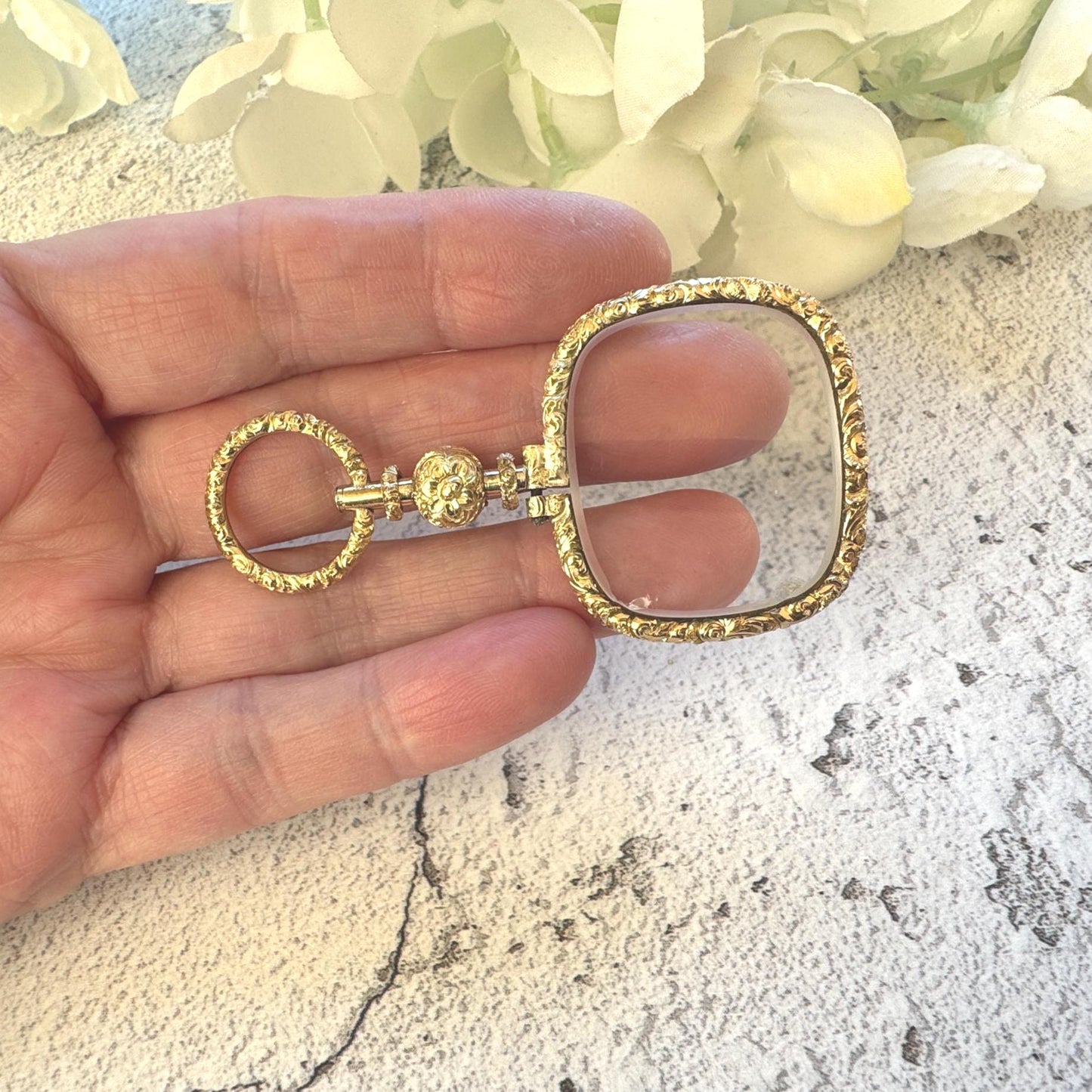 Antique Georgian 18ct Gold Magnifying Quizzing Glass Pendant