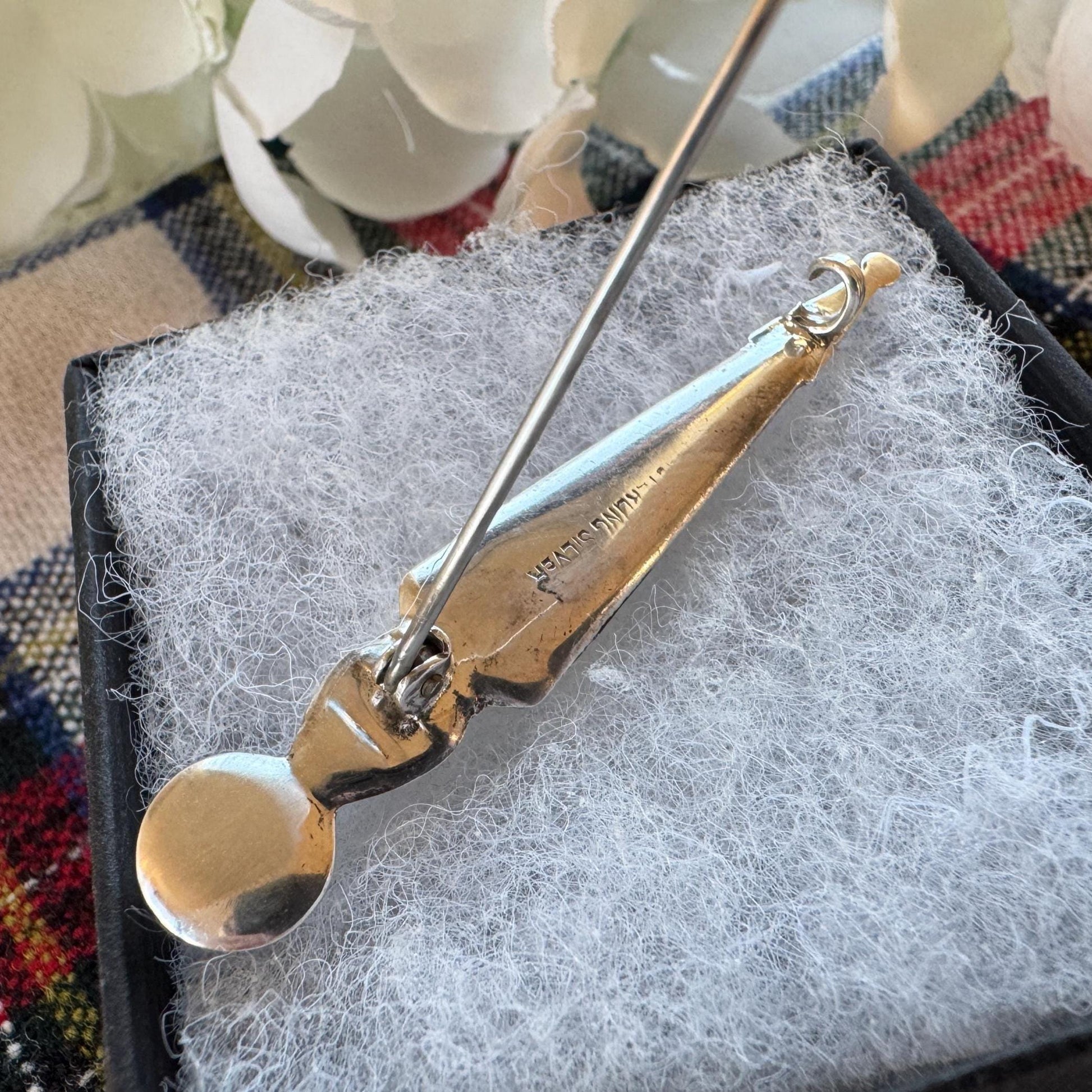 Vintage Scottish Silver Amethyst & Agate Sgian Dubh Brooch: Traditional Scottish Pebble Jewellery