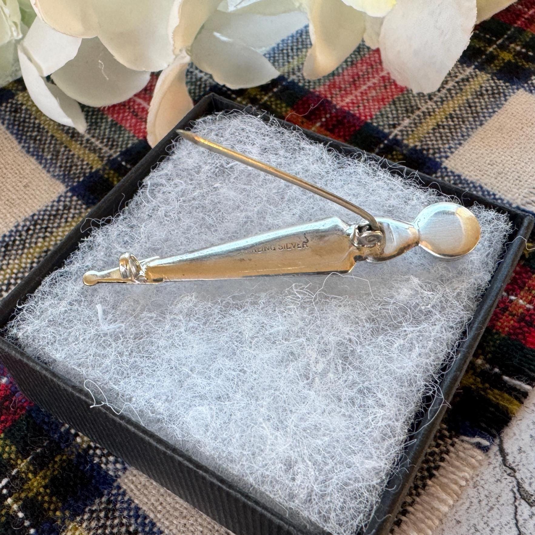 Vintage Scottish Silver Amethyst & Agate Sgian Dubh Brooch: Traditional Scottish Pebble Jewellery