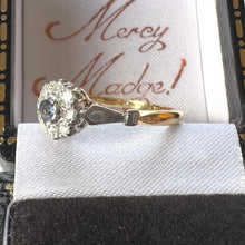Carica l'immagine nel visualizzatore di Gallery, Antique 1920s Sapphire Diamond Cluster Ring
