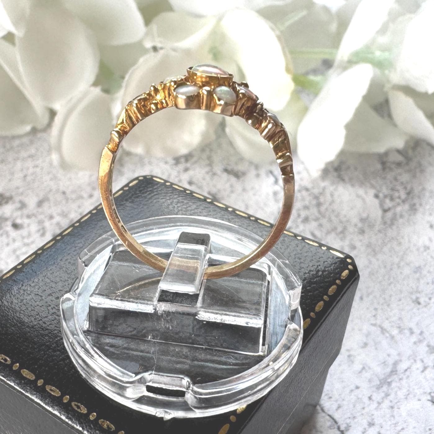 Antique 9ct Gold Natural Opal Cluster Daisy Ring: Georgian/Victorian Ornate Halo Ring