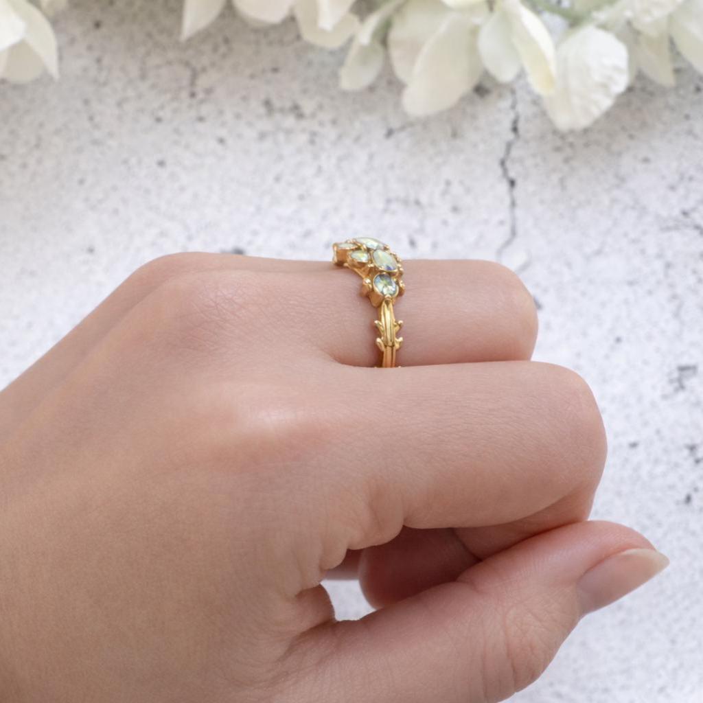Antique 9ct Gold Natural Opal Cluster Daisy Ring: Georgian/Victorian Ornate Halo Ring