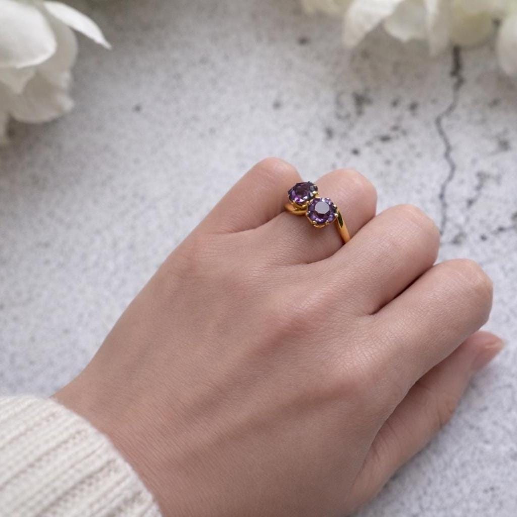 Vintage 9ct Gold Amethyst Toi et Moi Ring, 1966. Two Stone Bypass Engagement Ring