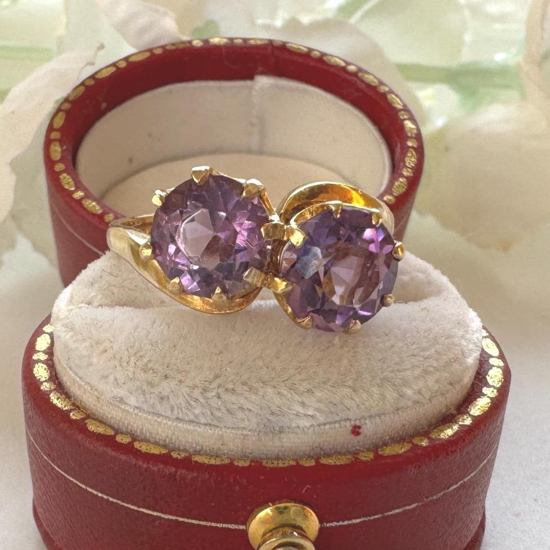Vintage 9ct Gold Amethyst Toi et Moi Ring, 1966. Two Stone Bypass Engagement Ring