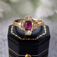 Cargar imagen en el visor de la galería, Antique Art Deco 9ct Gold Ruby Paste &amp; White Zircon Geometric Ring
