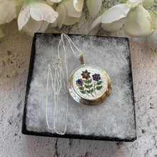 Carica l'immagine nel visualizzatore di Gallery, Vintage Sterling Silver Enamel Floral Locket, Victorian Style Photo Locket Necklace
