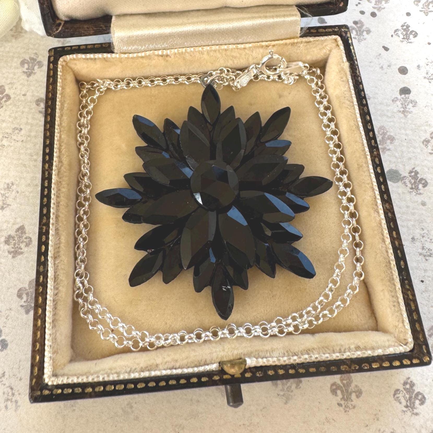 Antique Georgian Black Vauxhall Glass Flower Pendant Necklace: Rare English Regency Jewellery