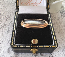 Load image into Gallery viewer, Antique Georgian 15ct Gold Hairwork Keepsake Brooch Circa 1800 : Sentimental Memorial Cravat/Lapel Pin
