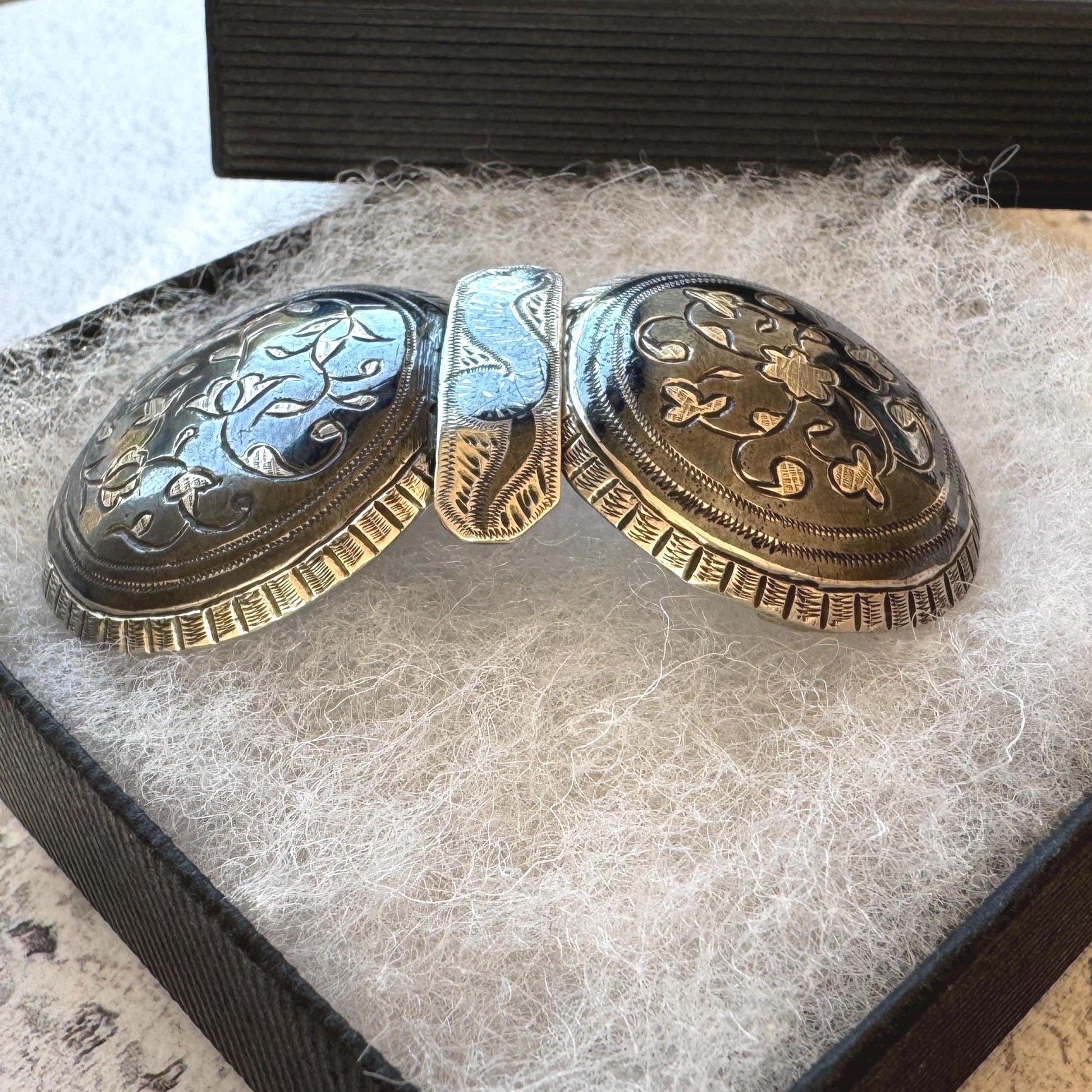 Rare Antique Imperial Russian Niello Silver Zoomorphic Belt Buckle, Dated 1872, Caucasus Dagestan