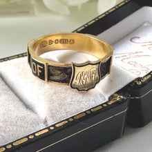 Charger l'image dans la galerie, Victorian Mourning Ring, Chester 1901: 9ct Gold Hairwork Enamel In Memory Of Memorial Band
