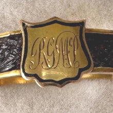 Charger l'image dans la galerie, Victorian Mourning Ring, Chester 1901: 9ct Gold Hairwork Enamel In Memory Of Memorial Band
