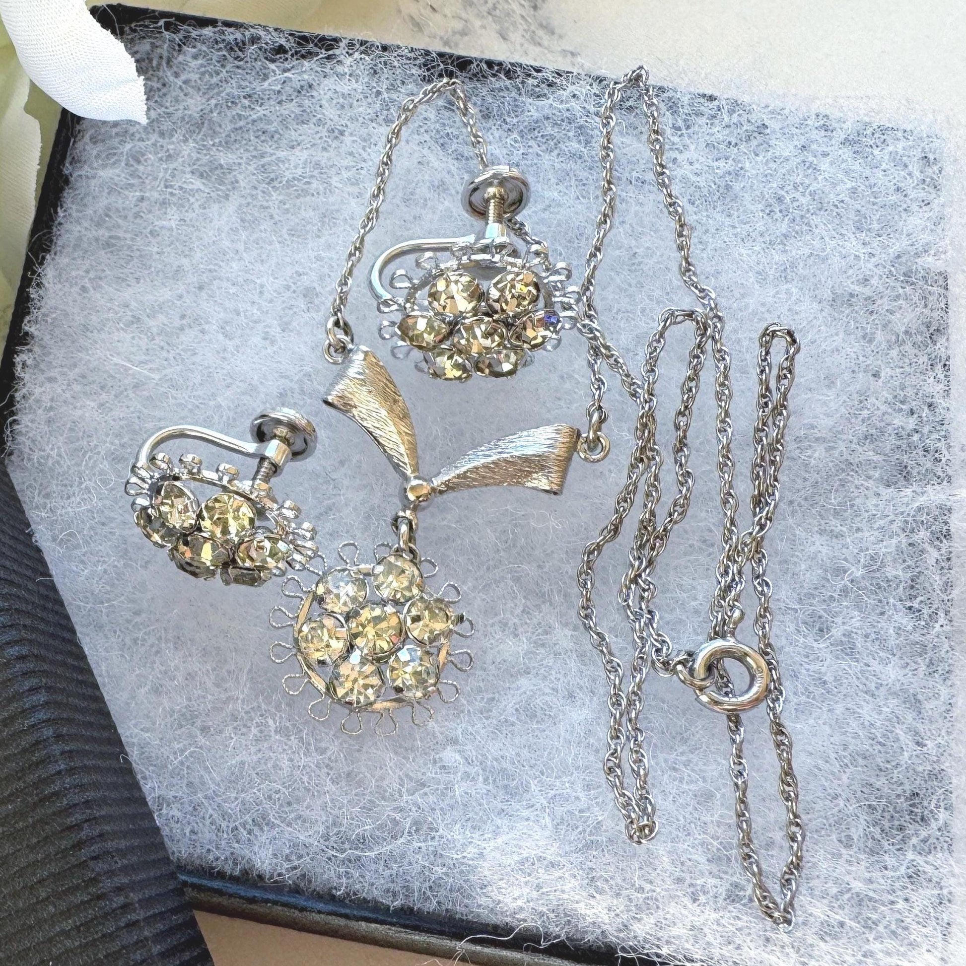 1940s Art Deco Sterling Silver Crystal Pendant Necklace Earrings Set: Star-Art, New York
