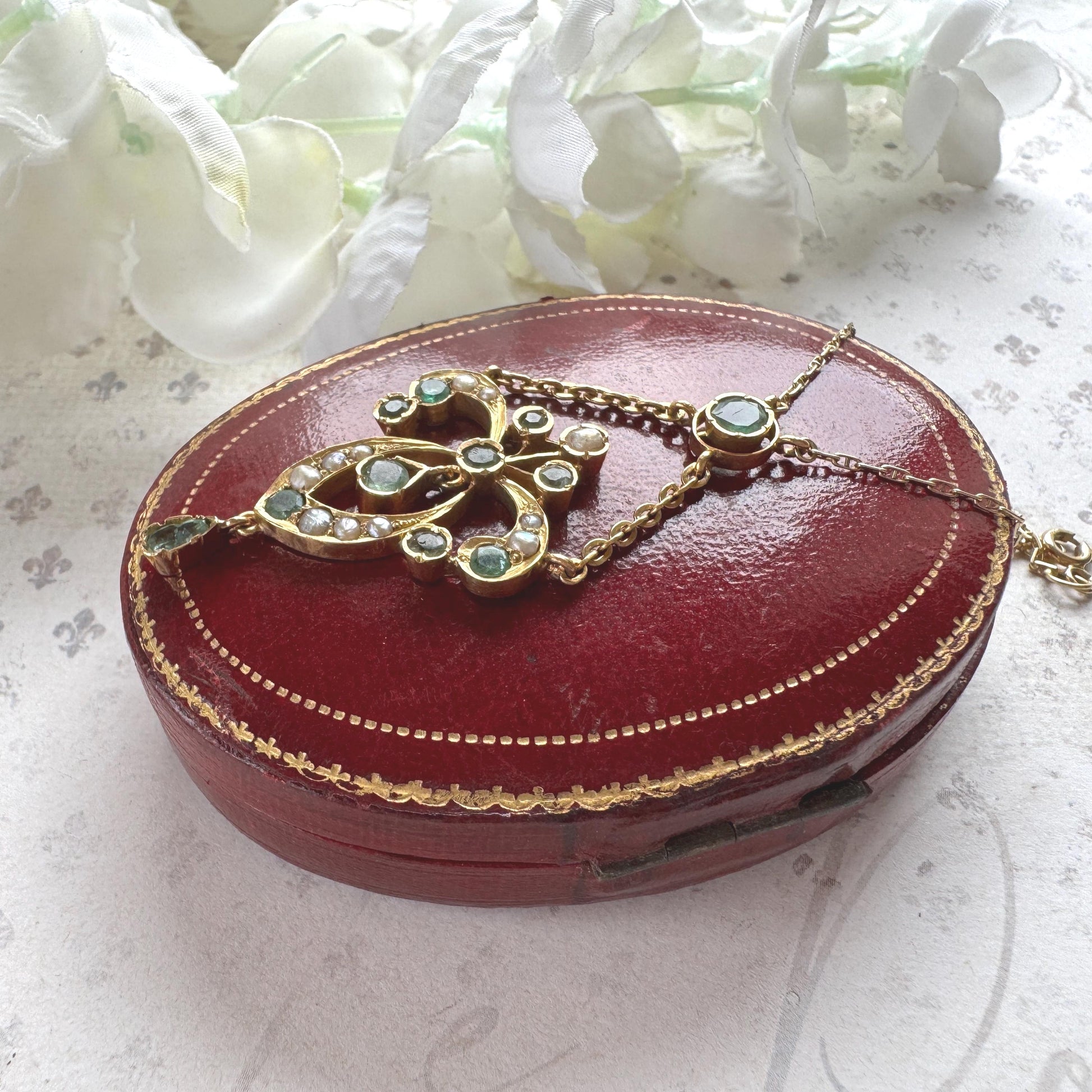 Antique Art Nouveau Emerald Pearl Lavaliere Necklace