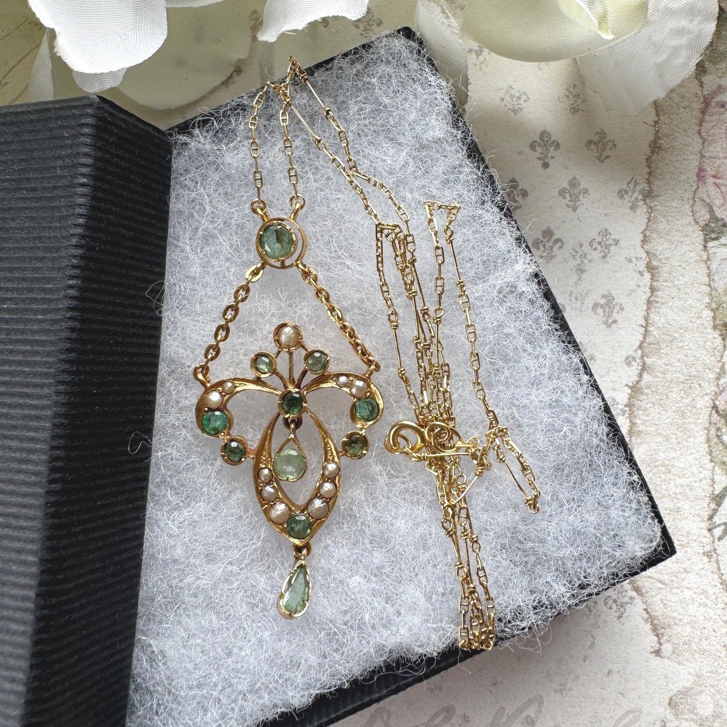 Antique Art Nouveau Emerald Pearl Lavaliere Necklace