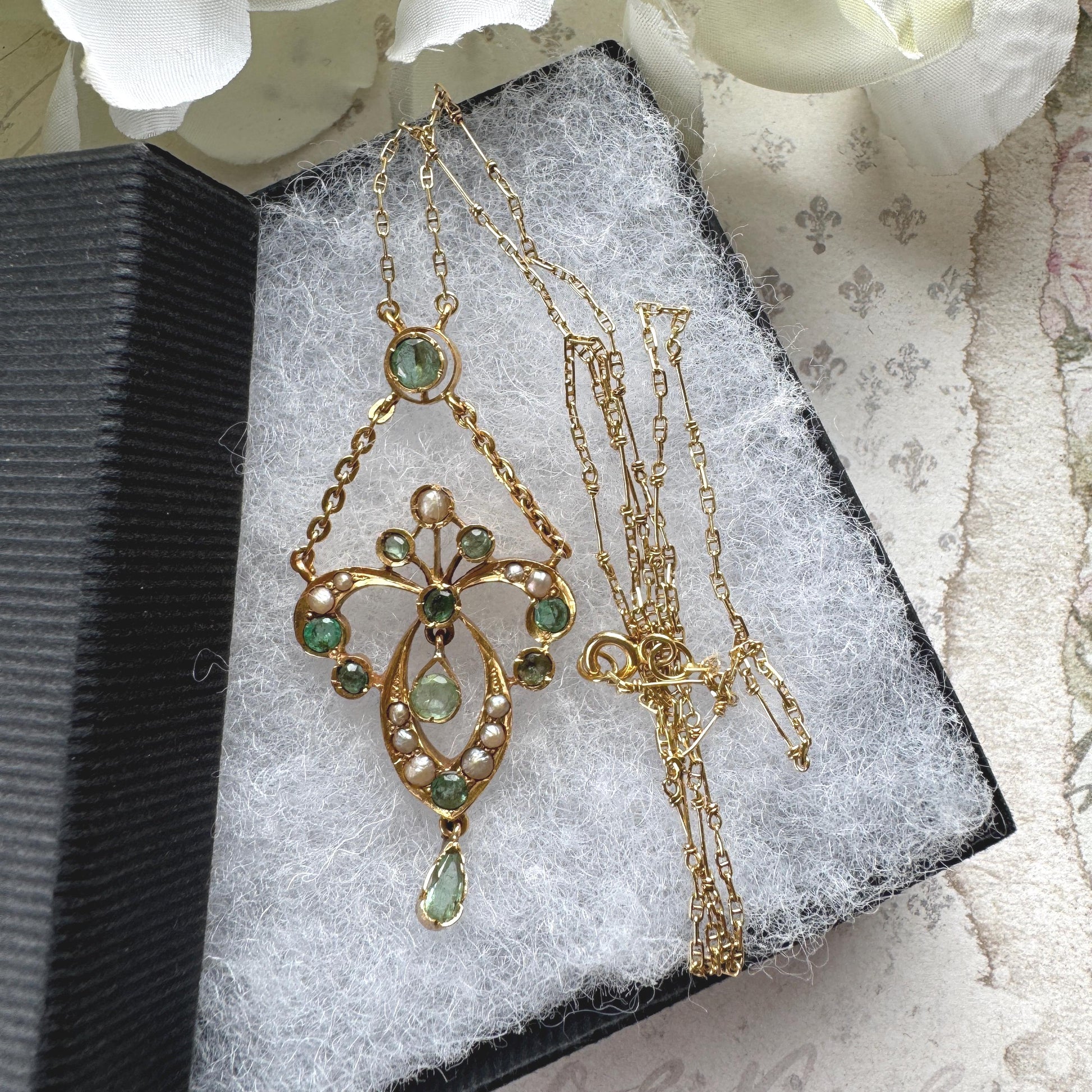 Antique Art Nouveau Emerald Pearl Lavaliere Necklace