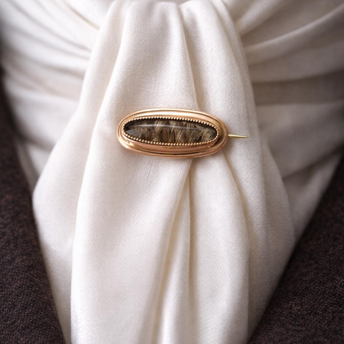 Antique Georgian 15ct Gold Hairwork Keepsake Brooch Circa 1800 : Sentimental Memorial Cravat/Lapel Pin