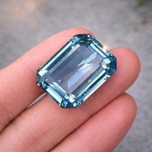 Load image into Gallery viewer, Exceptional 72.92ct London Blue Topaz, Emerald Cut Large Loose Gemstone, Vintage 1970s
