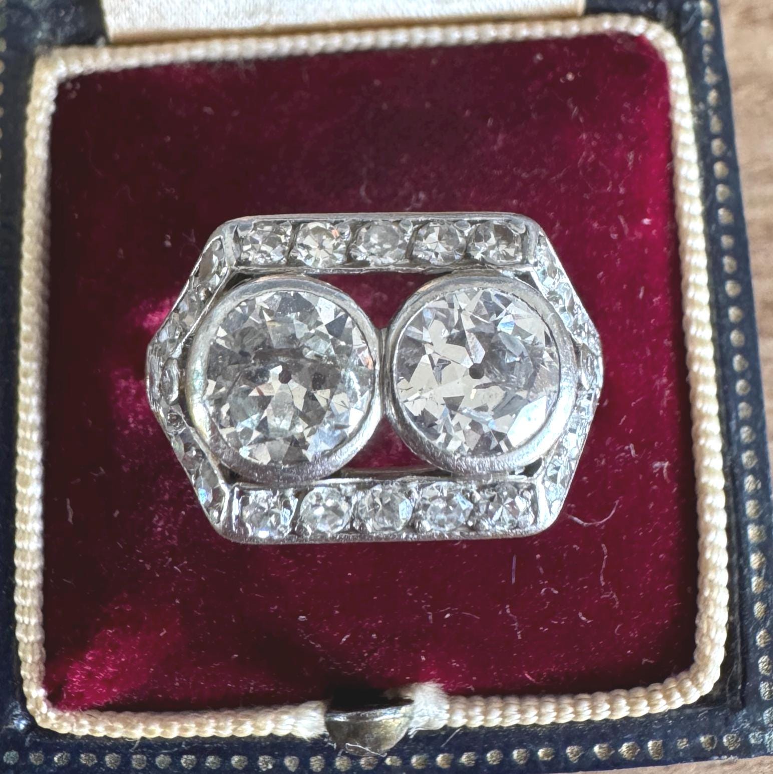 Art Deco Toi et Moi Diamond Ring 2.00ct Matched Old European Cut Diamonds Platinum Antique Engagement Ring