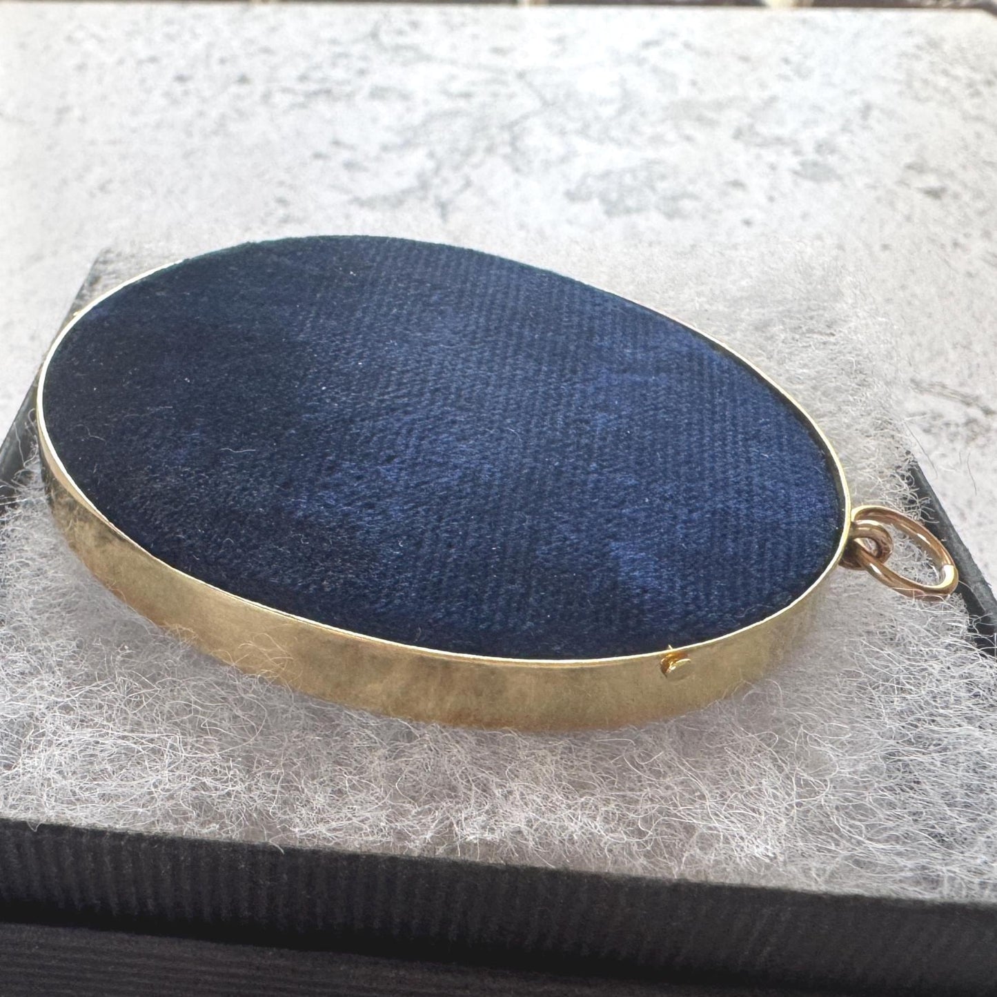 Antique Georgian Portrait Miniature Pendant of a Gentleman: Romantic Regency Keepsake, circa 1805–1820