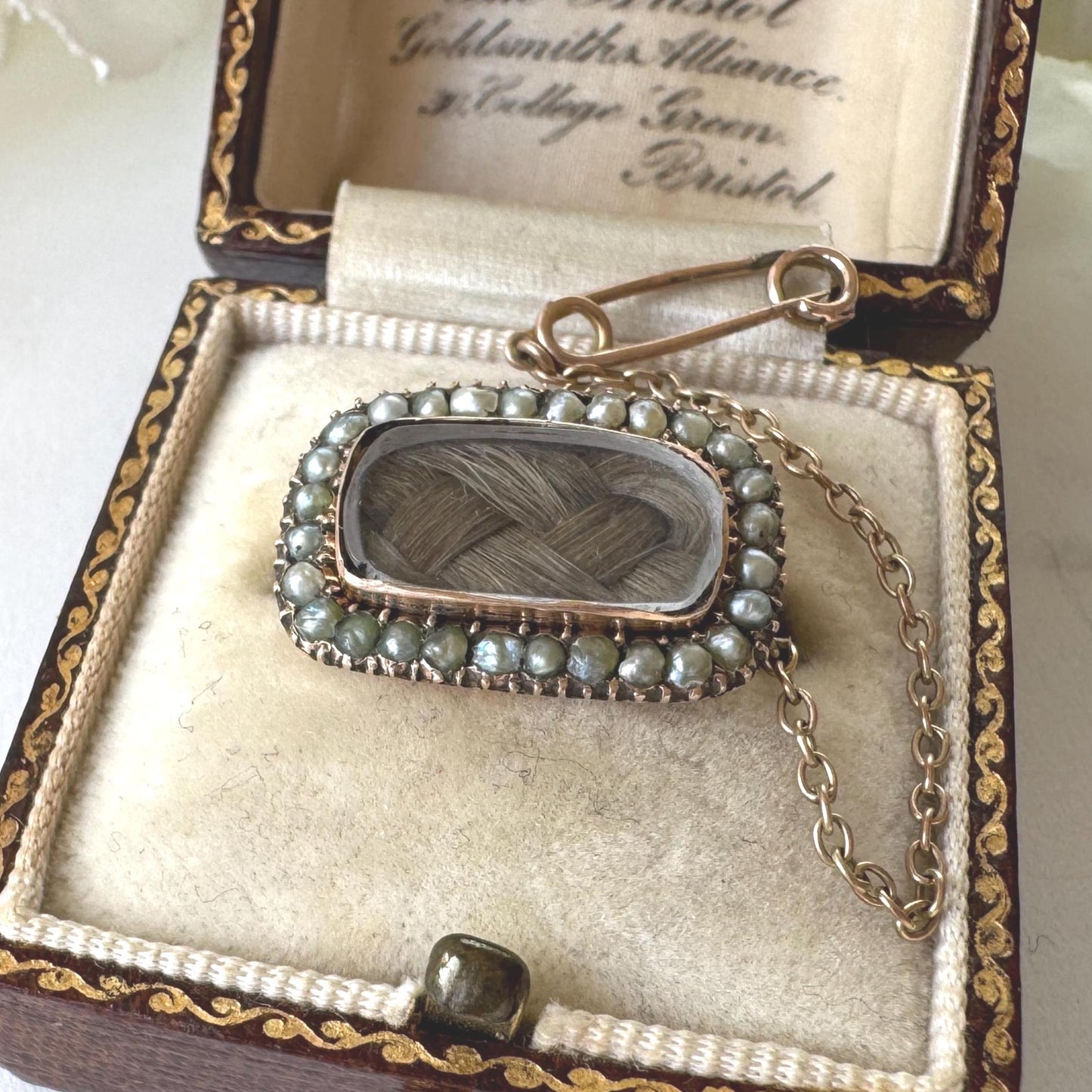 Antique Georgian 9ct Gold & Pearl Mourning Cravat Pin with Hairwork Compartment