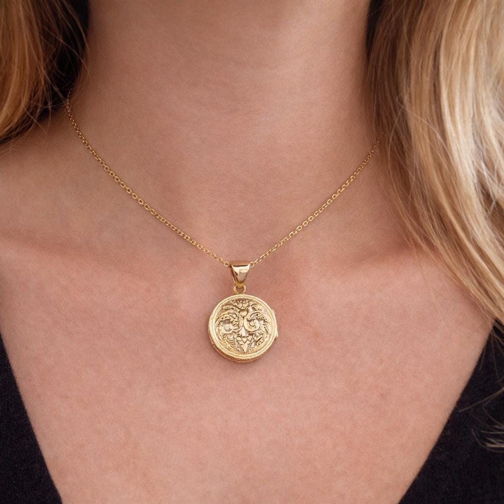 Antique Victorian 9ct Gold Locked Heart Locket Pendant