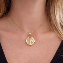 Carica l'immagine nel visualizzatore di Gallery, Antique Victorian 9ct Gold Locked Heart Locket Pendant
