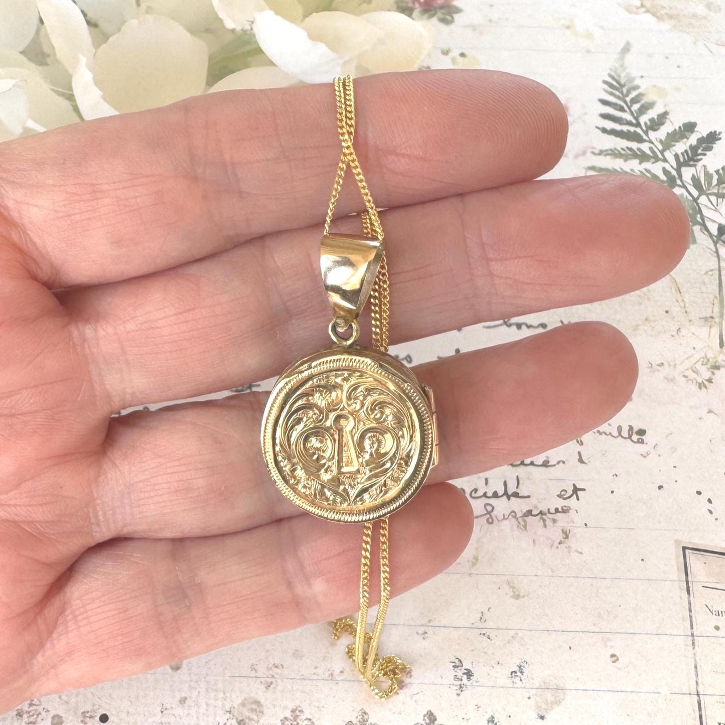 Antique Victorian 9ct Gold Locked Heart Locket Pendant