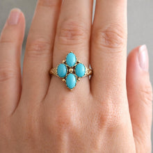 Charger l'image dans la galerie, Vintage 9ct Gold &amp; Turquoise Victorian Style Kite Ring

