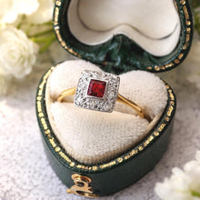 Carica l'immagine nel visualizzatore di Gallery, Art Deco Square-Cut Ruby &amp; Diamond Cluster Halo Ring in 18ct Gold and Platinum
