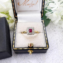 Carica l'immagine nel visualizzatore di Gallery, Art Deco Square-Cut Ruby &amp; Diamond Cluster Halo Ring in 18ct Gold and Platinum
