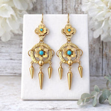 Cargar imagen en el visor de la galería, Victorian 18ct Gold Turquoise Forget-Me-Not Earrings
